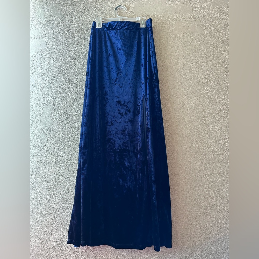 velvet skirt